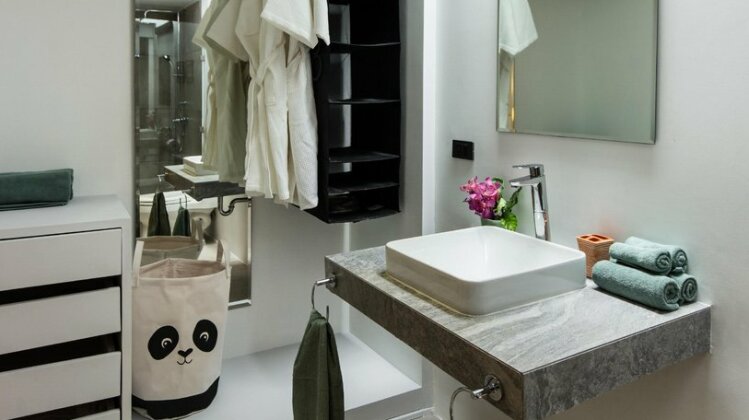 Baan Dalah - an elite haven - Photo3
