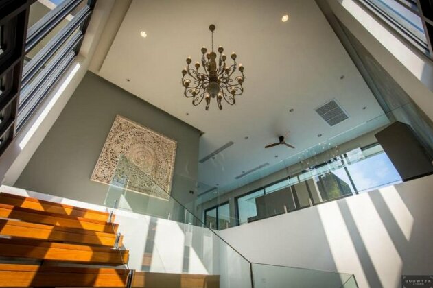 Baan Ouyan Luxury Villa - Photo2