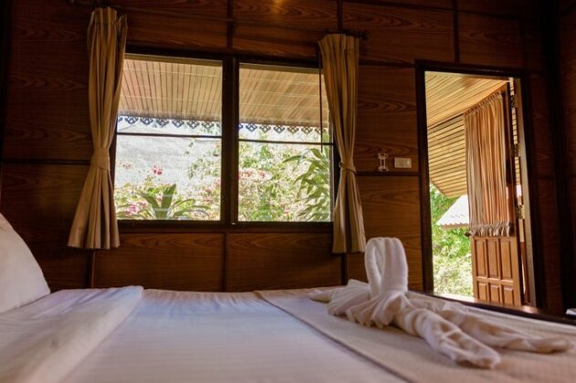 Bangrak Pier Bungalow - Photo3