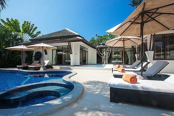 Blossom Dew Villa B 3 Bed Beachfront Villa in Samui - Photo4