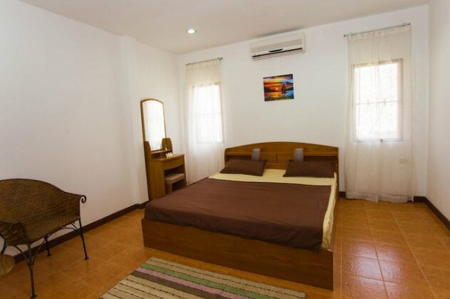 Cashew Nut Village - Photo4