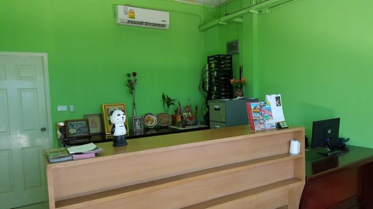 Family Guesthouse Chaweng - Photo4