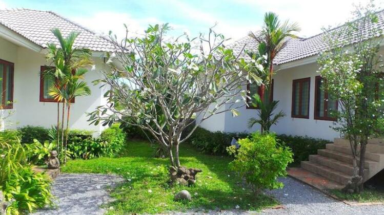Flower Garden Home - Photo2