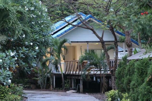Lemon Tree Resort
