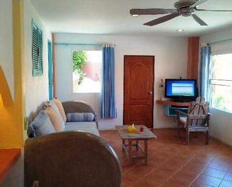Pandora Lifestyle Hotel - Photo4