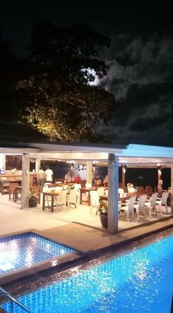 Pico Beach Bungalows & Resort - Photo3
