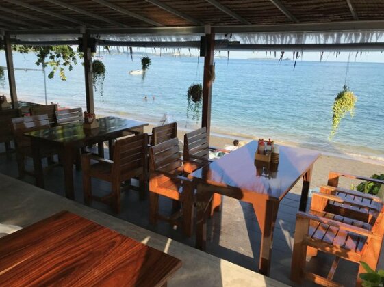 Pico Beach Bungalows & Resort - Photo5