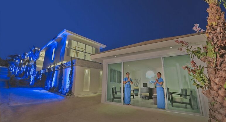 Samui Blue Orchid - Photo3