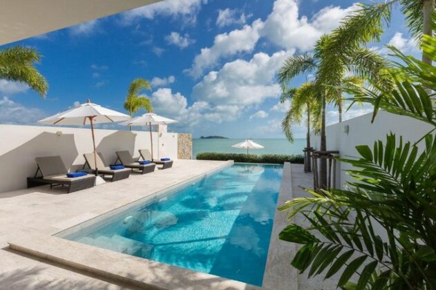 Skye Beach Hotel - Photo2