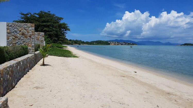 Skye Beach Hotel - Photo5