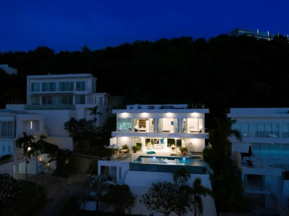 Sunset Bay Villa