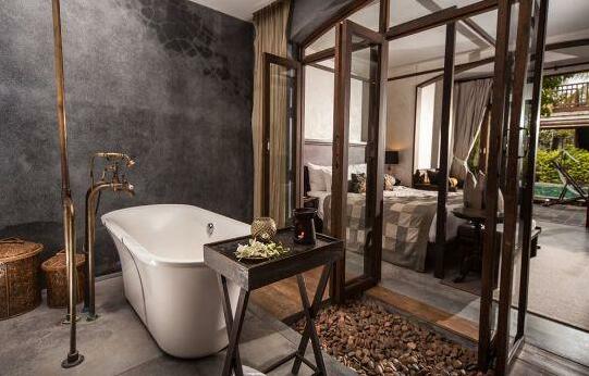 The Scent Hotel - Photo2