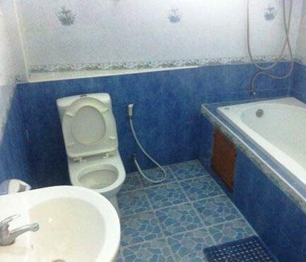 Tuk Tuk Hotel - Photo2