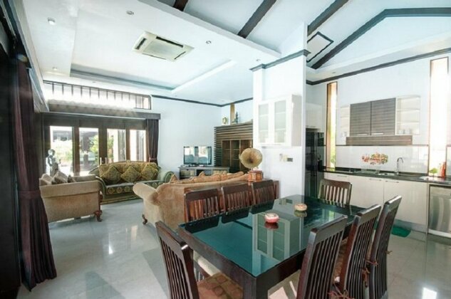 Yupa Villa 1 5 Bedrooms - Photo3