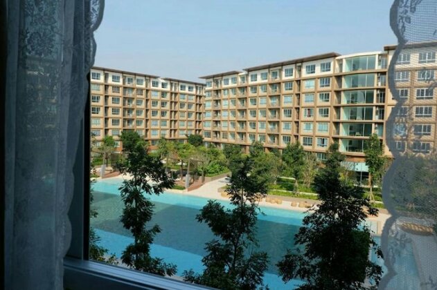 Baan Thew Lom Condominium