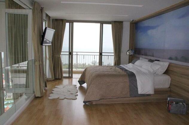 Boat House Condominium - Photo5