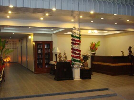 Lung Dee's Guesthouse & Internetcafe - Photo5