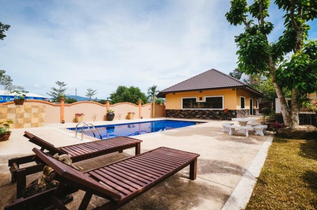 5 Bedrooms Pool Villa Behind Phuket Zoo - Photo3