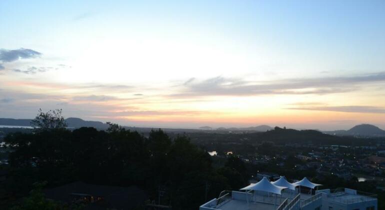 Dwell At Chalong Hill - Photo2