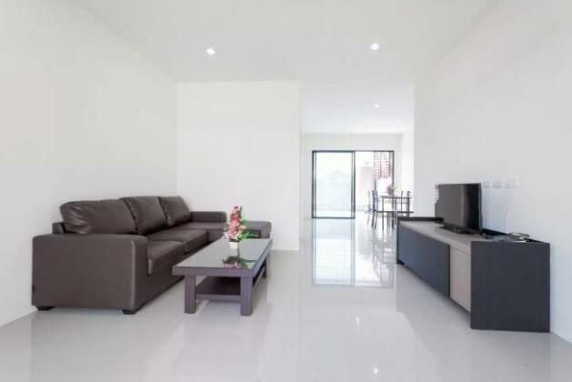 Modern Townhouse Chalong - Photo4