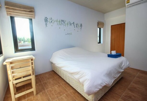 Six Pack Cottage - Photo3
