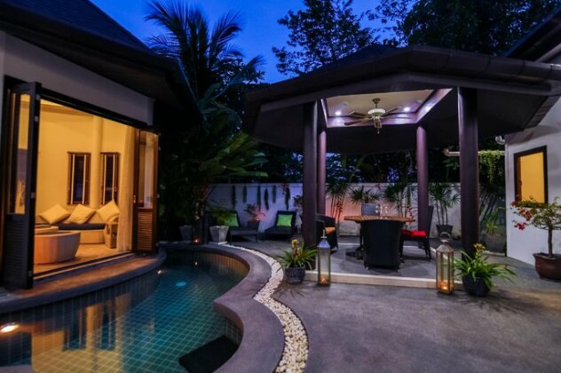 Tropical Balinese style 3 bedroom villa with pool