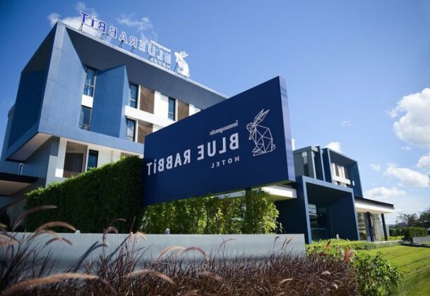 Blue Rabbit Hotel