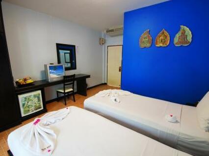 Ark Bar Beach Resort - Photo3