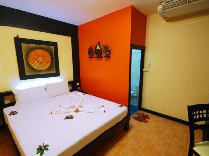Ark Bar Beach Resort - Photo5