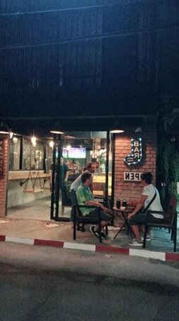Blackjack Bar and Hostel - Photo3