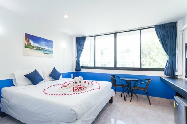 Chaweng SKYBAR Guesthouse - Photo2