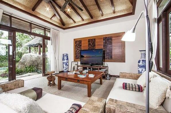 Chaweng Sunrise Villa 1 3 Bed with Private Pool in Samui - Photo4