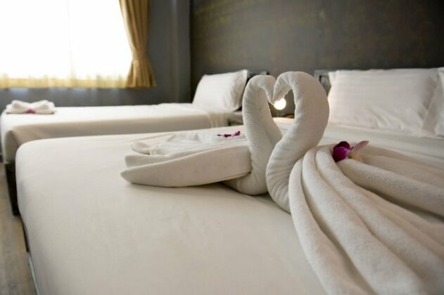 City Dance Hotel - Photo5