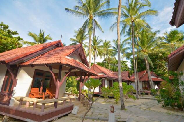 First Bungalow Beach Resort Koh Samui - Photo2