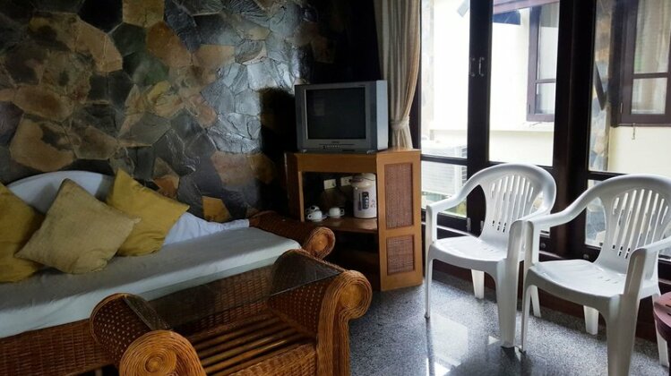 Palm Island Hotel - Photo2