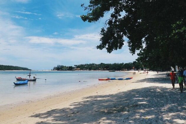 Teak Wing Hotel Samui - Photo2