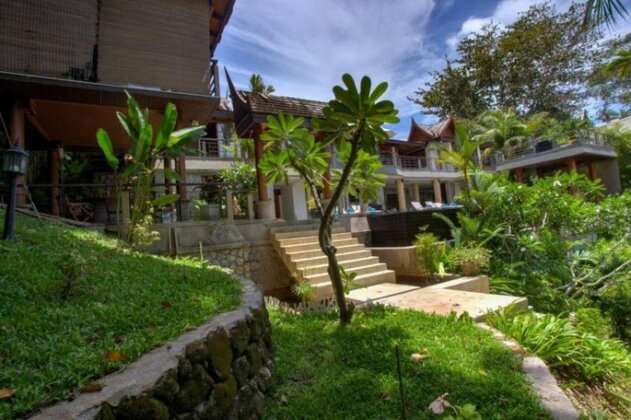 Luxury 5 bedrooms Villa with Seaview Infinity Pool overlooking Surin Beach