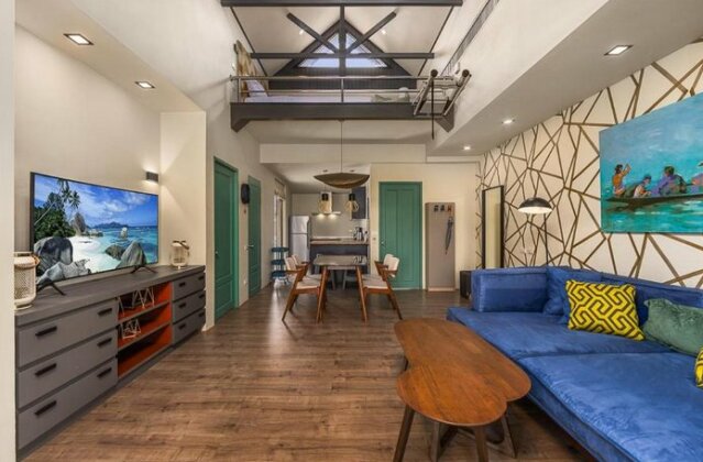 Stylish Apartment with lake view - Photo2