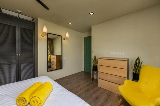 Stylish Apartment with lake view - Photo4