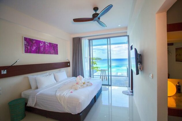 Surin Beach Resort - Photo2