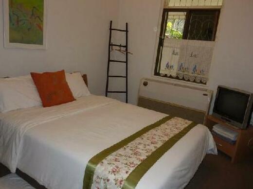 Baan Rub Aroon Guesthouse - Photo4