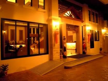Chiangrai Grand Room Hotel - Photo5