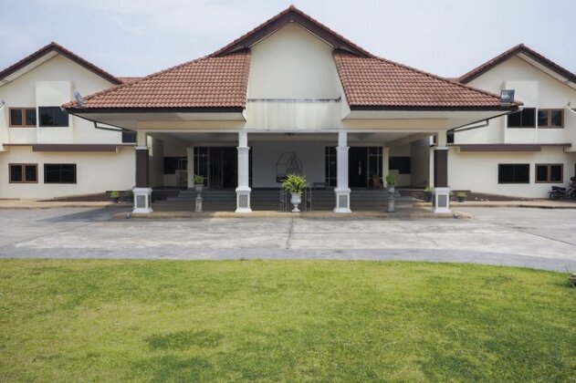 Golden Land Hotel