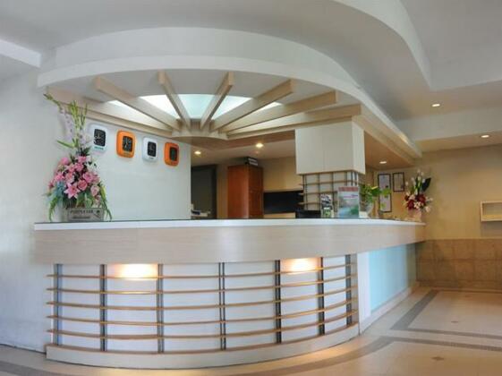 Bangsaen Villa Hotel - Photo4