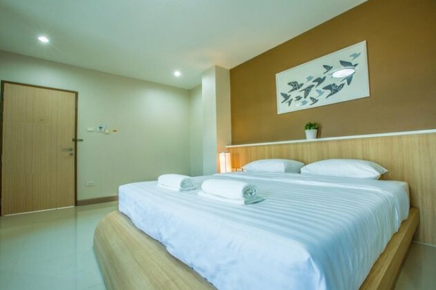 Central Place Serviced Apartment Angsila - Photo5
