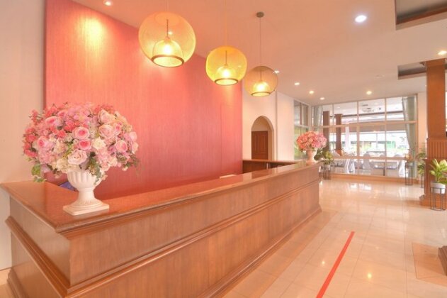 Chumphon Gardens Hotel - Photo4