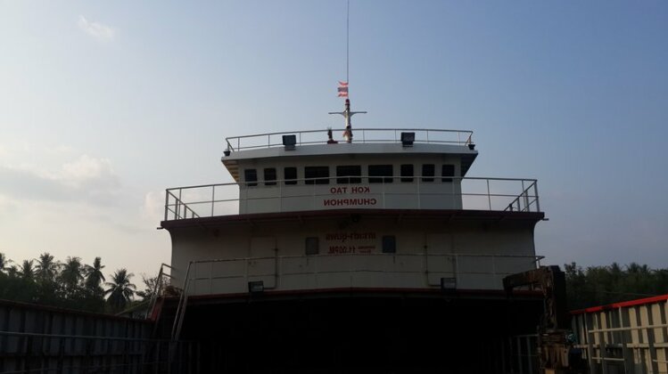Chumphon Night Boat to Koh Tao - Photo4