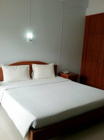 Ritzy House Hotel - Photo5