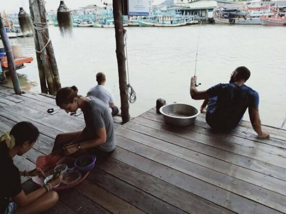 Rub Lom Chom Klong Homestay - Photo4