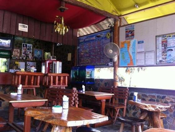 The Farang Bar - Photo4